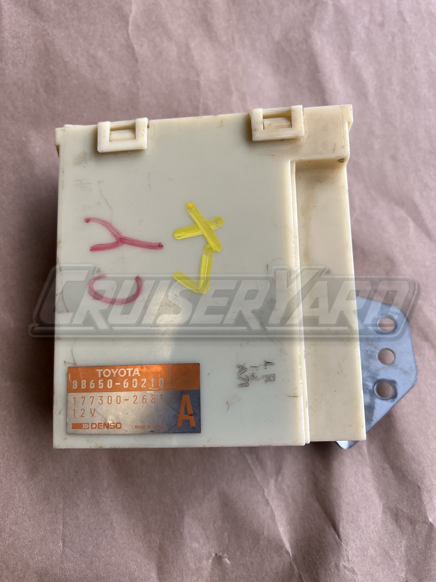 Toyota Land Cruiser Lexus FZJ80 LX450 AC Amplifier 88650
