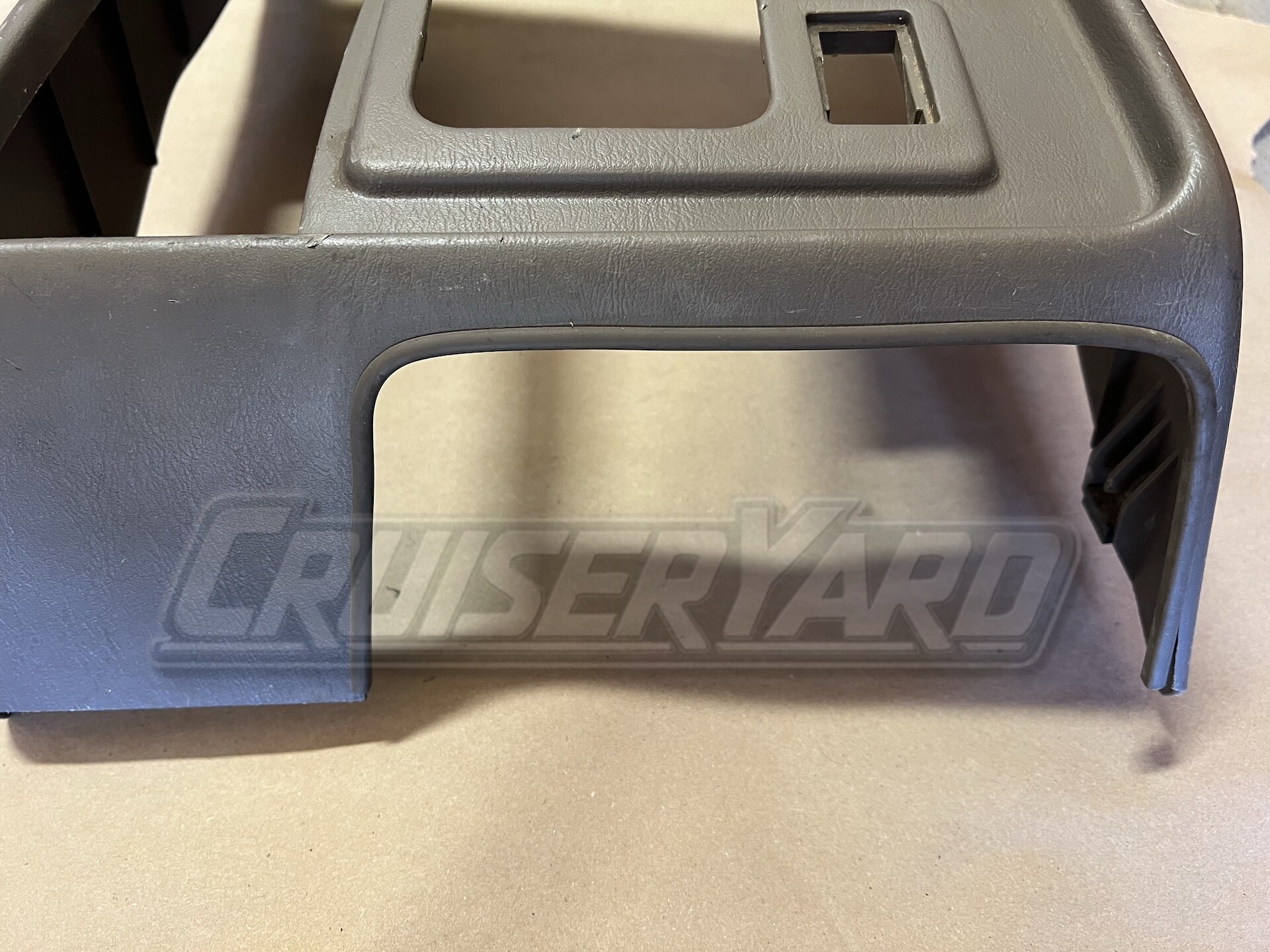 Toyota Land Cruiser 95-97 FZJ80 Oak Center Shifter Console