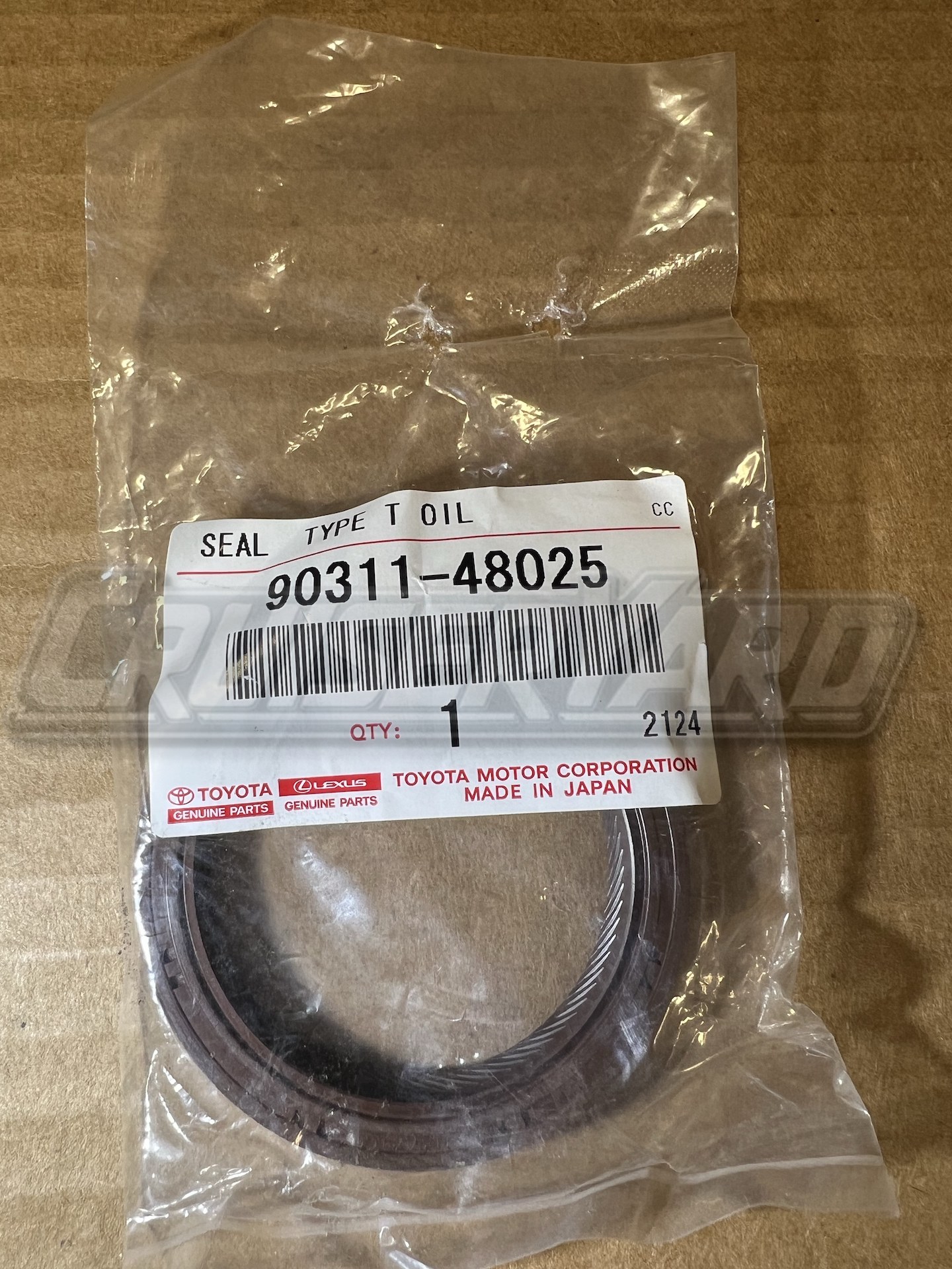 New Toyota Land Cruiser FZJ80 UZJ100 OEM Transfer Case Seal