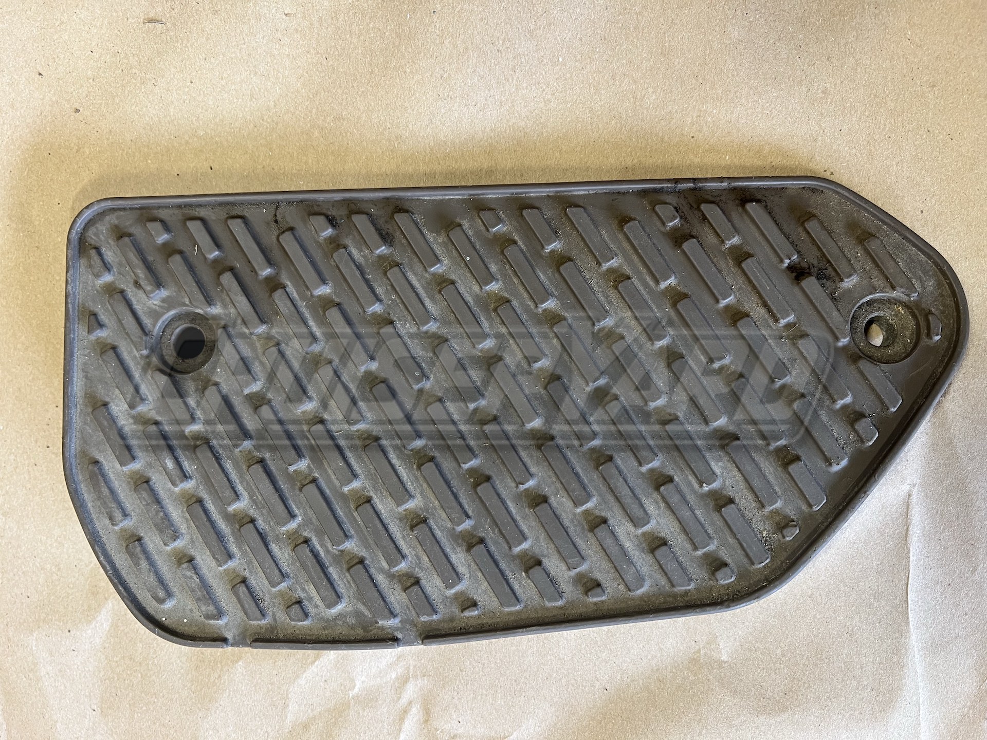 Toyota Land Cruiser FZJ80 OEM Oak Left Rear Plate Step 58626-60010