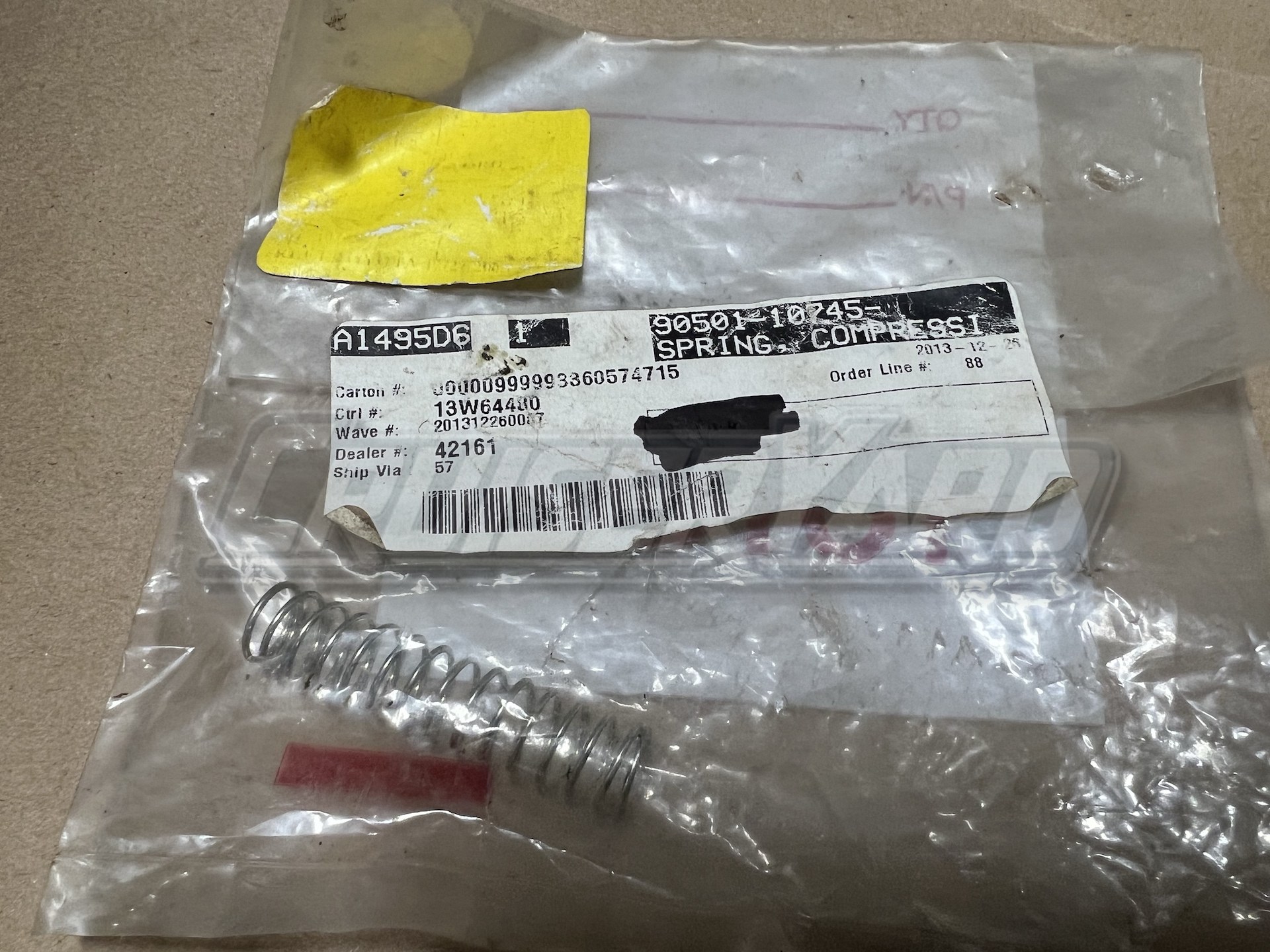 New Toyota Land Cruiser OEM Parking Brake Compression Spring 90501-10745