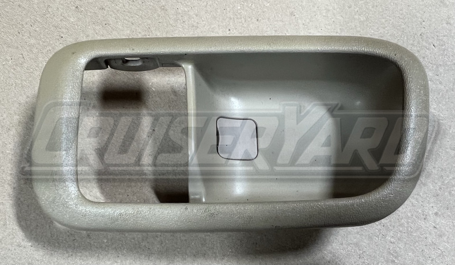 Toyota Land Cruiser UZJ100 OEM Left Front Rear Door Bezel 69278
