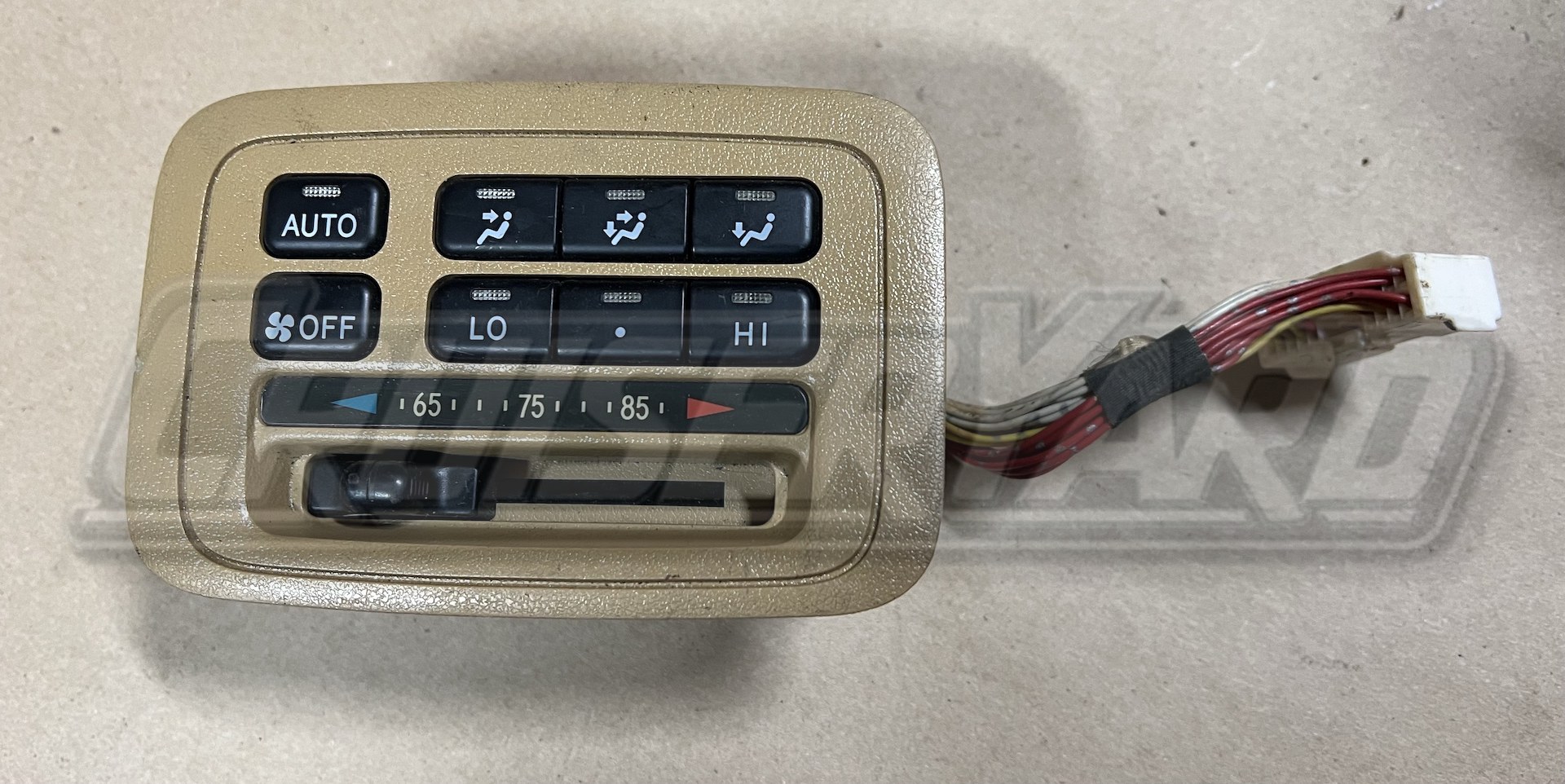 TOYOTA　ミッション Toyota Land Cruiser FZJ80 ECT Transmission Control Computer