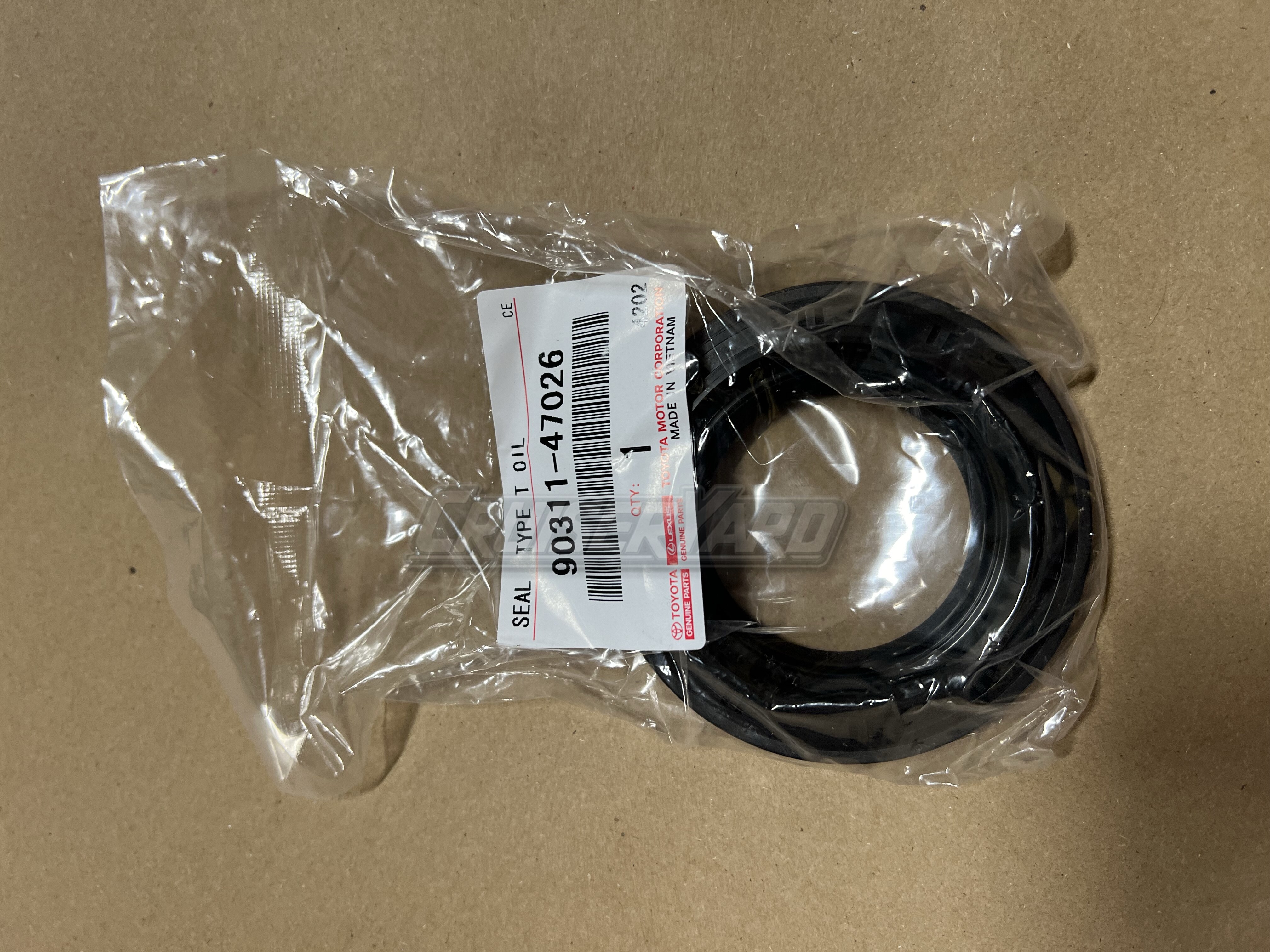 New Toyota Land Cruiser Tundra 4Runner Right Drive Shaft Seal