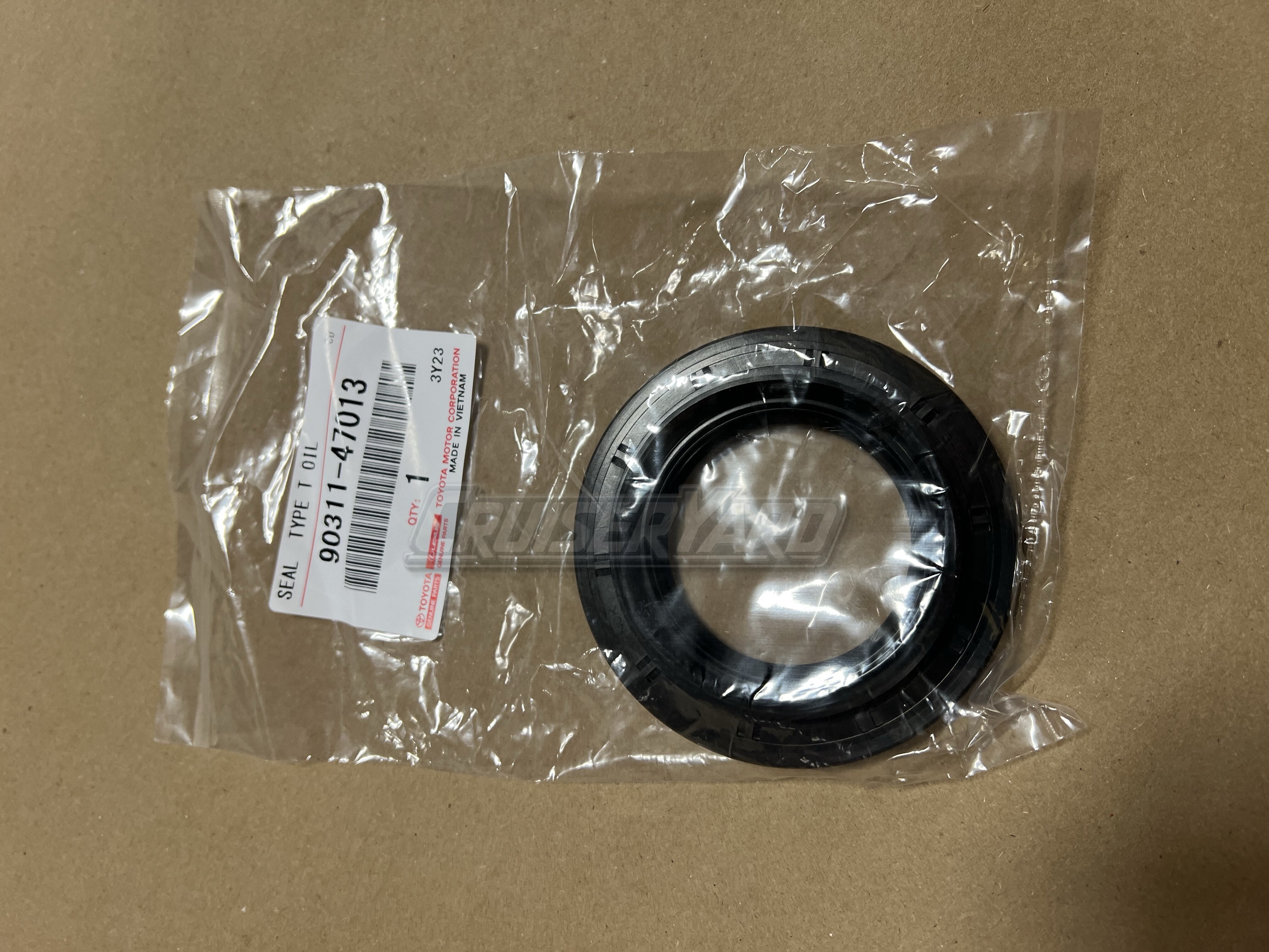 New Toyota Land Cruiser GX 4Runner Right Drive Shaft Seal