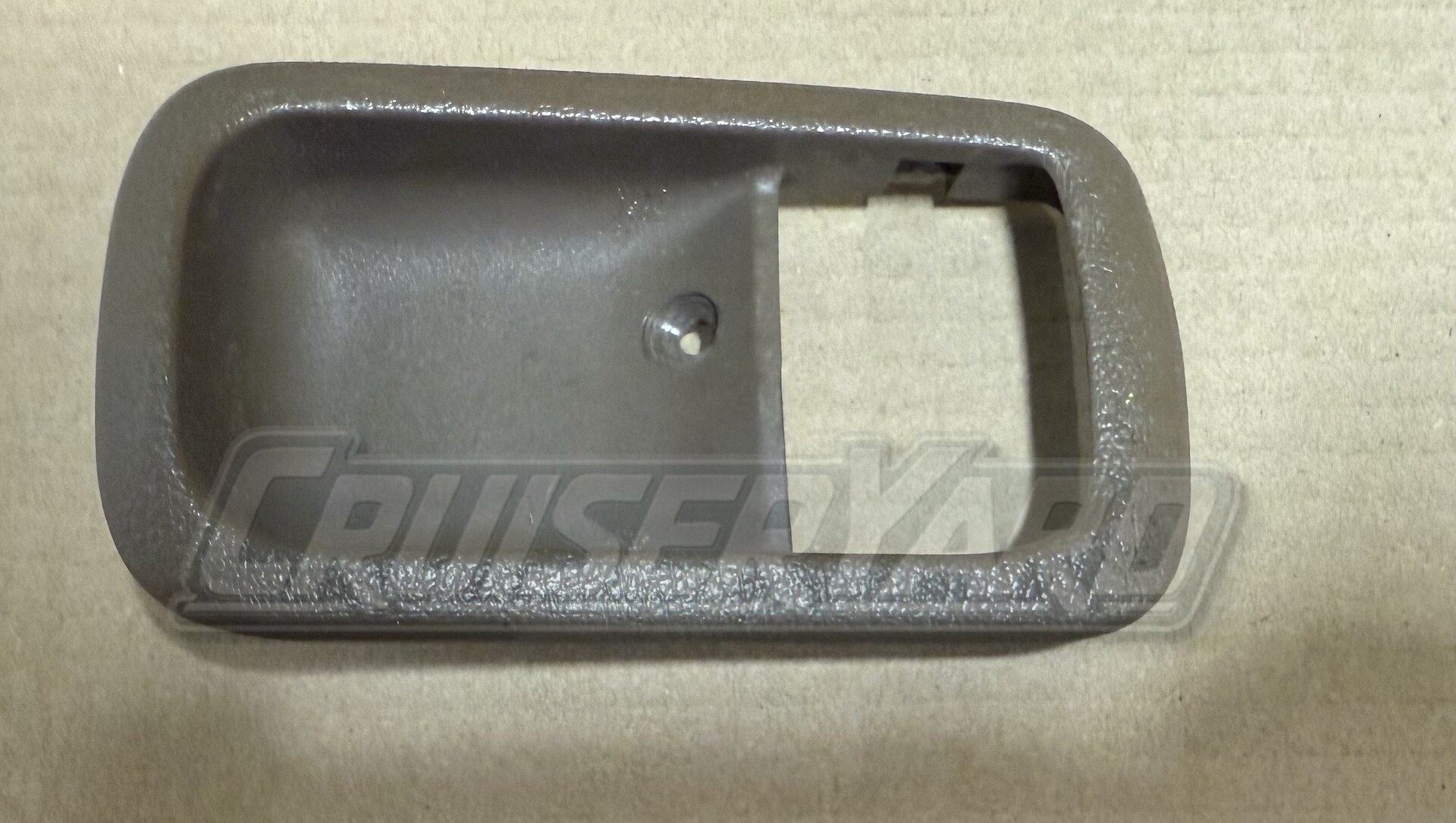Toyota Land Cruiser FZJ80 LX450 Right Oak Door Handle Bezel 69277