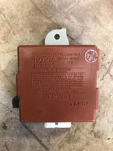 Toyota Land Cruiser OEM UZJ Door Control Receiver 89741-60060