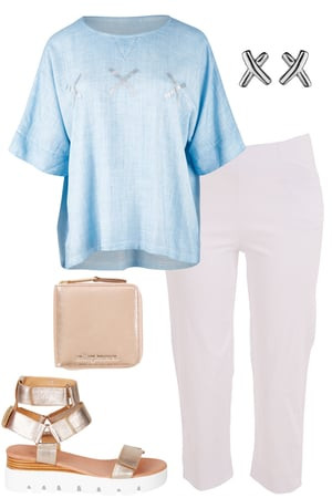 Street Style--4410352