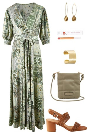 Elegance Is Effortless--6902986