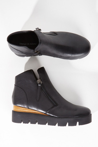 women's black sneaker boots