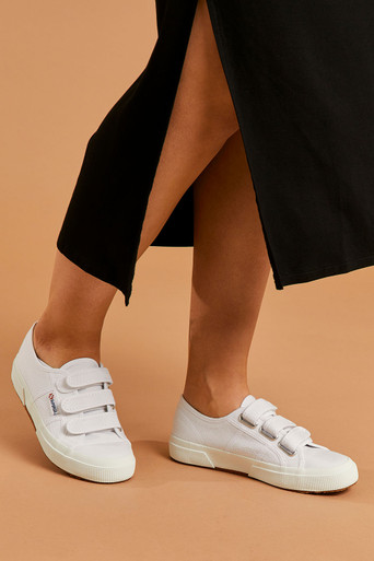 Superga deals velcro shoes