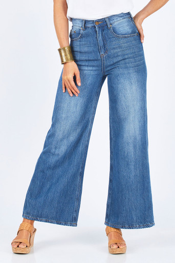 Shop Flared Jeans | 365 Day Hassle Free 