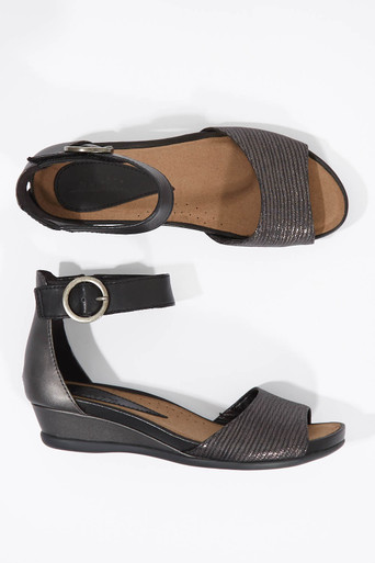 Hera Leather Low Wedge EAR-HERA Earth Shoes birdsnest Australia