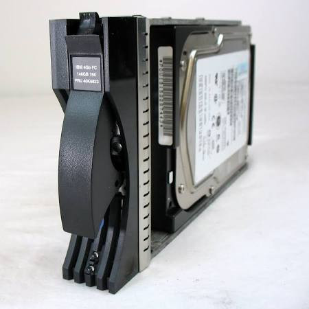 HP 146GB 15K HD SAS LFF 3.5LP 1IN HPLUG . (9CE066-035)