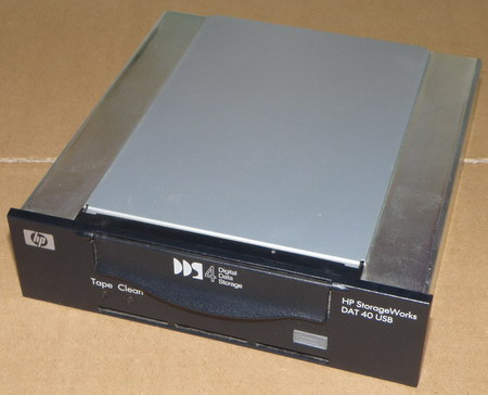 HP - 20/40GB STORAGEWORKS DAT40I 4MM USB INTERNAL TAPE DRIVE (393487-001).