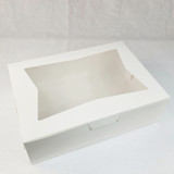 Bakery boxes with window, in white, 14" x 10" x 4" (1/4 slab size) are ecofriendly, and ideal for charcuterie, bakery items and gift packs. They're also available in kraft.