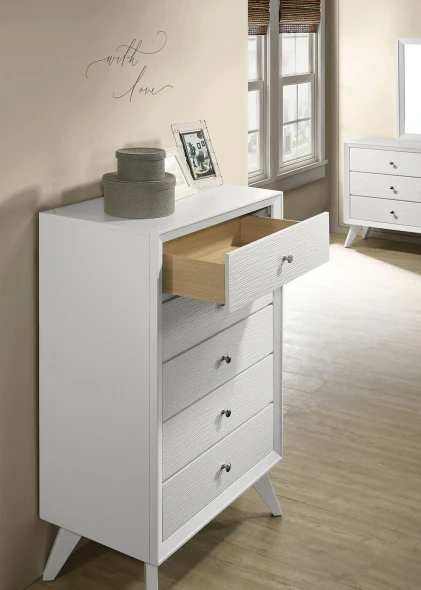 Furniture of America - Dortmund Chest in White