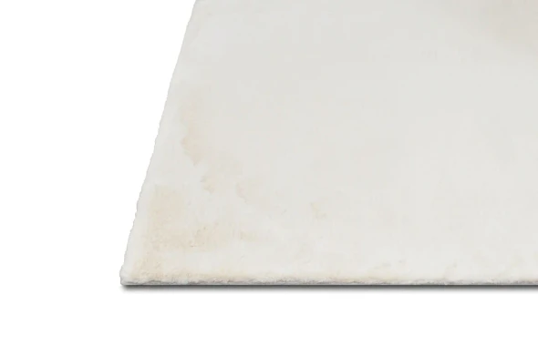Furniture of America - Famalica 5' X 7' Area Rug in Off-White
