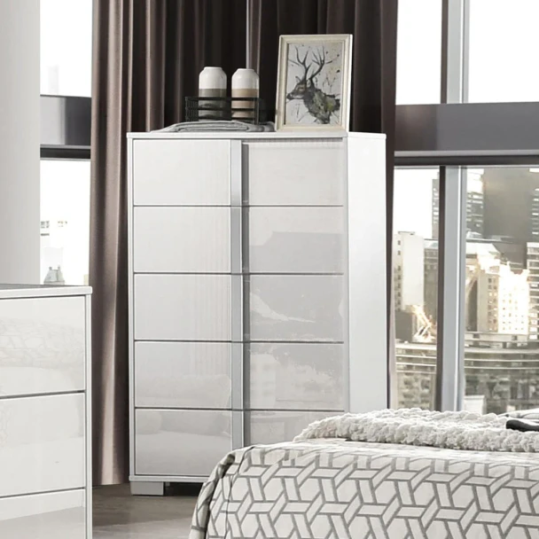 Furniture of America - Sinistra Chest in White