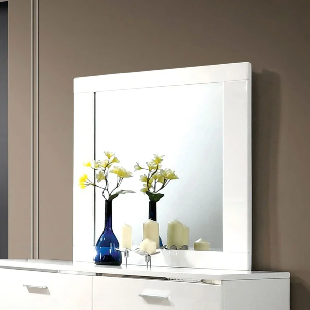 Furniture of America - Malte Mirror in White