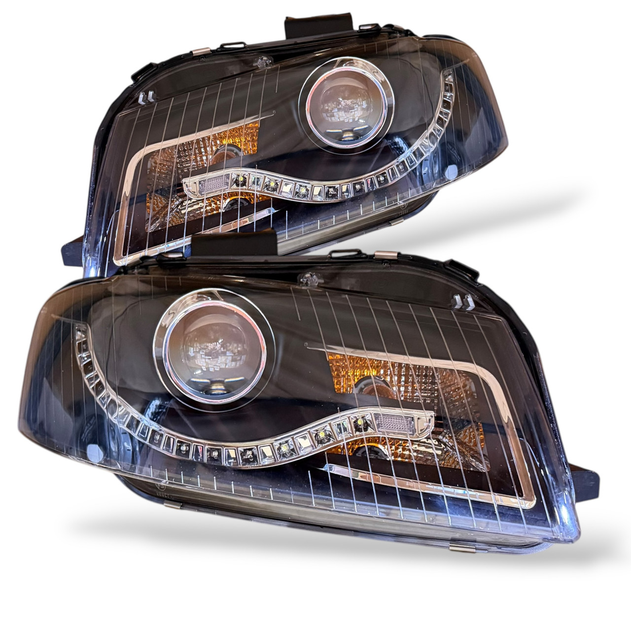 Eagle Eyes Starline LHD Projector Headlights Pair DRL Black For Audi A3 8P 05-08
