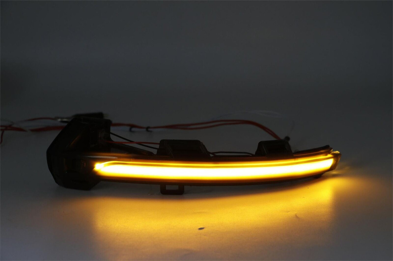 Dynamic LED Side Mirror indicator lights Smoke For Cupra Born 2022- VW Golf MK8 2020- VW Passat B8(3G2) 2015- VW Passat Variant B8 (3G5) 2015- VW Arteon (3H7) 2017-