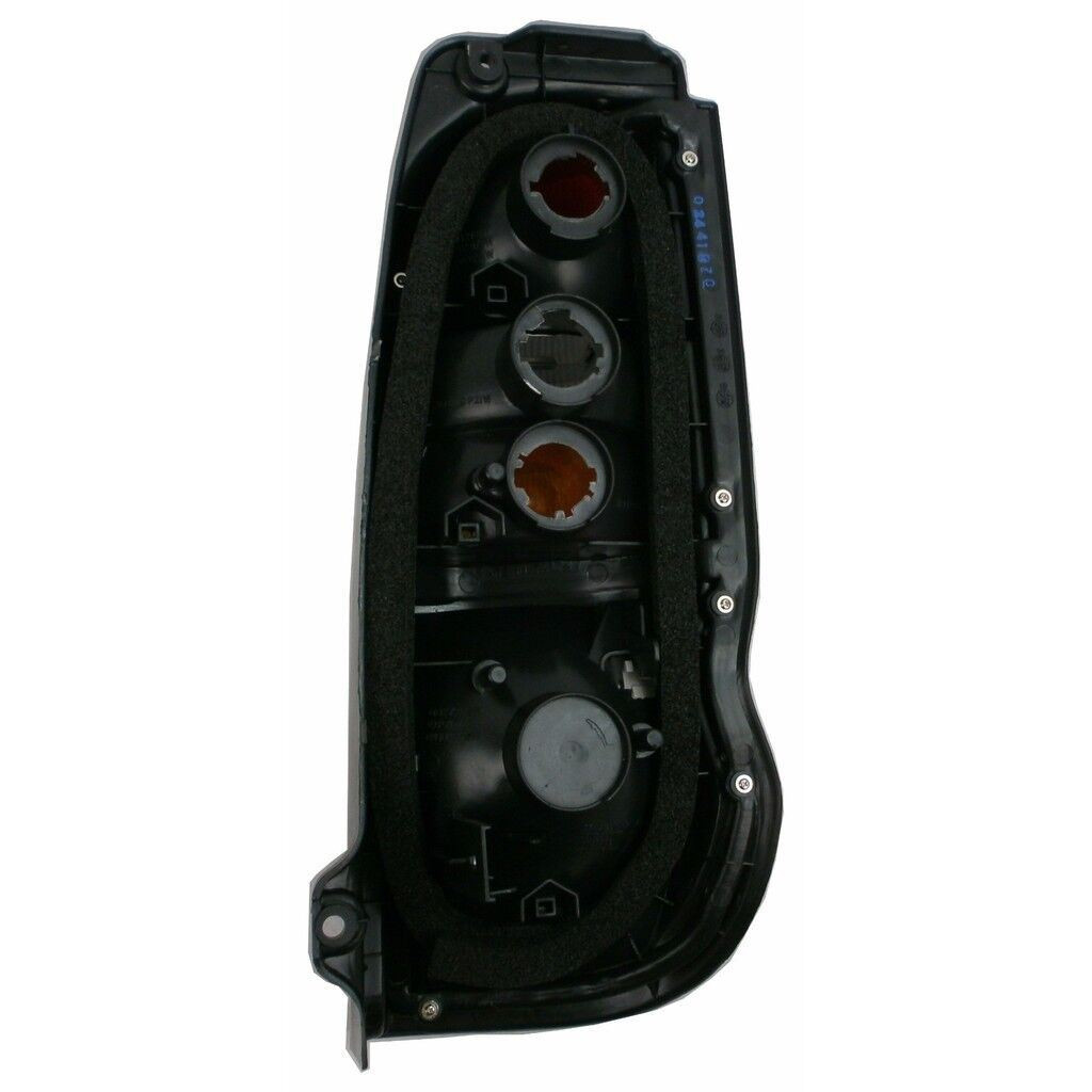 For Toyota Hi-Ace Mk3 Van 8/1995-2006 Rear Back Tail Light Lamp Left Side NS