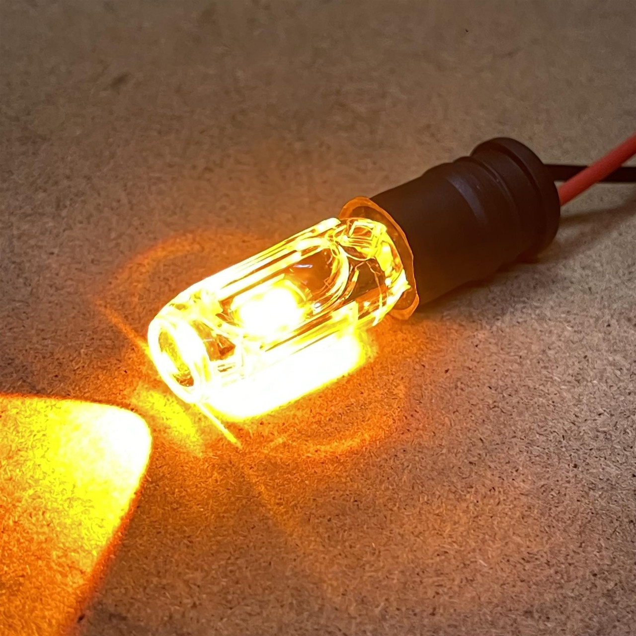 2 x Yellow 12V T10 W5W 501 Strobe LED Bulbs Recovery Flash Light Amber