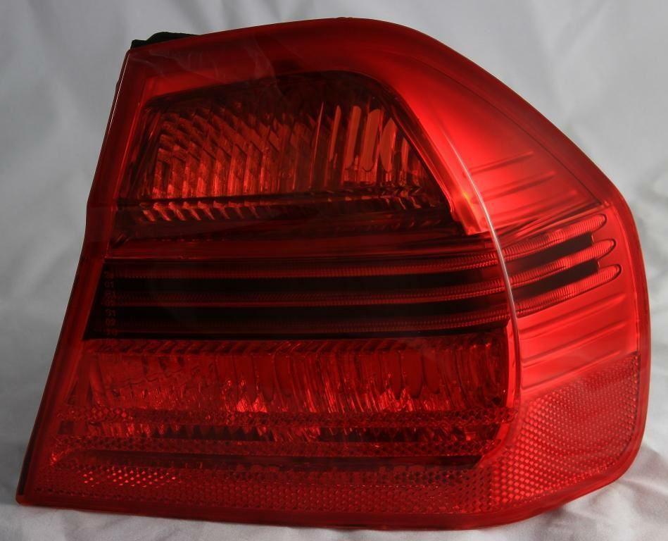 Right Outer Driver Side Back Rear Tail Light Lamp Fits BMW 3 Series E90 Saloon