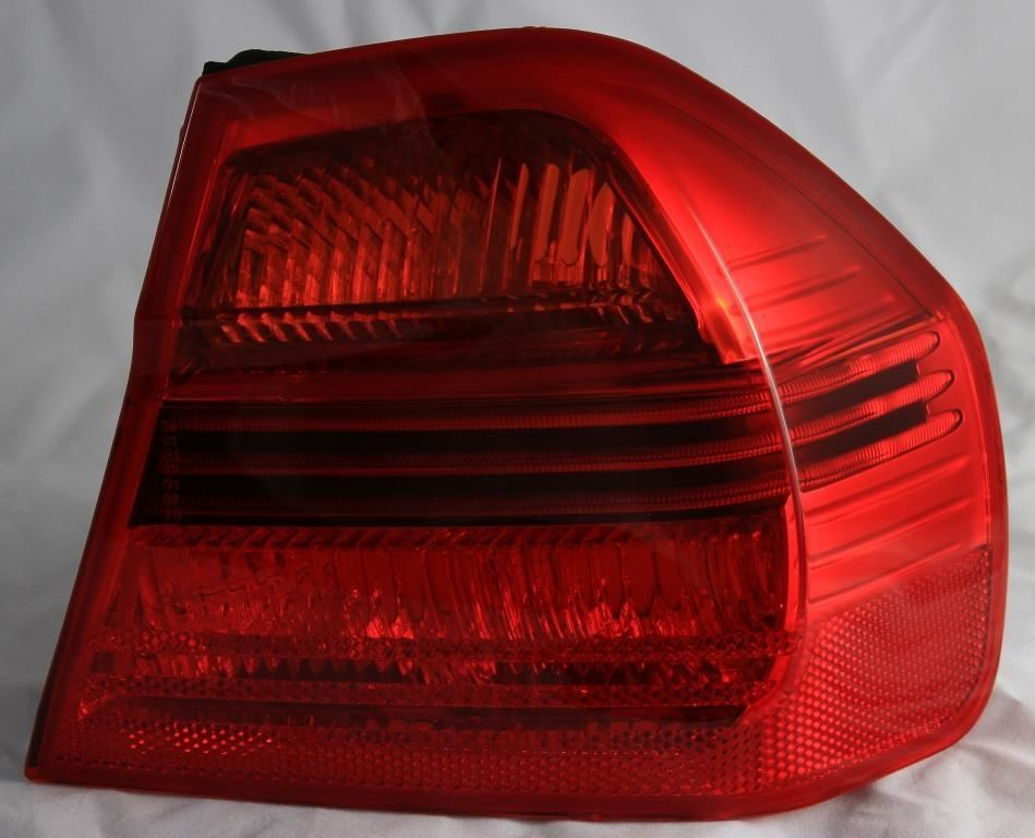 Right Outer Driver Side Back Rear Tail Light Lamp Fits BMW 3 Series E90 Saloon