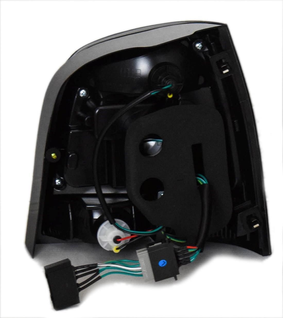 Back Rear Tail Lights Lamps Indicators Set LED Smoked For VW Polo 9N 02-05