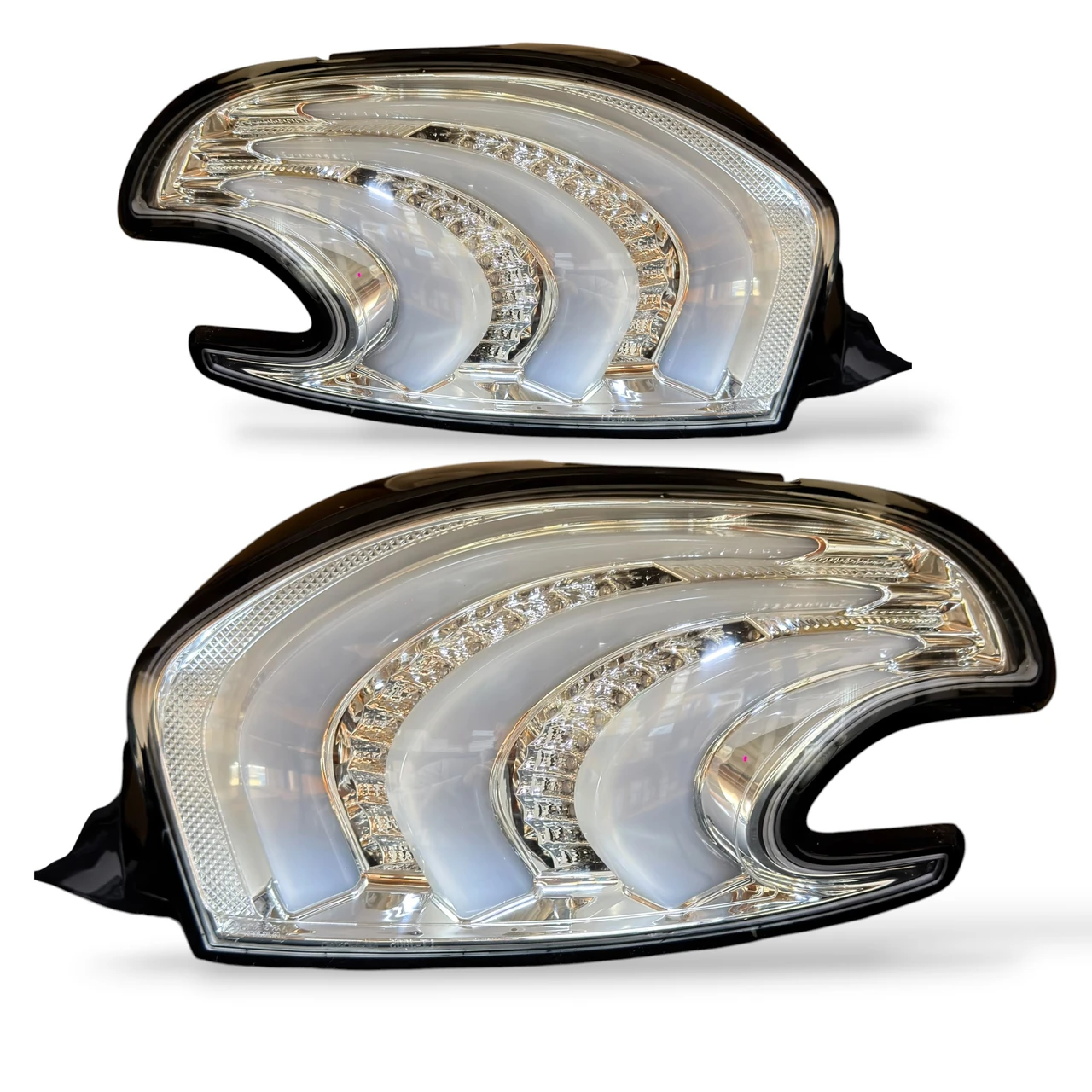 For Peugeot 208 2012-2015 Full LED Rear Tail Lights Pair Clear Chrome Lightbar E-Marked