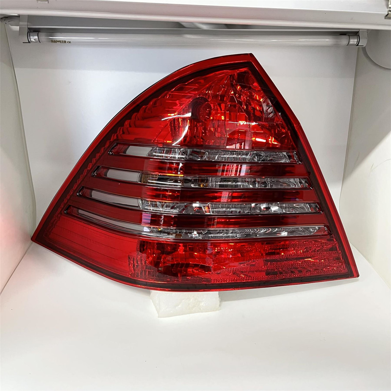 Eagle Eyes 253021 Right Left Driver Passenger Side OS NS RH LH Rear Back Tail Light Lamp Red Smoke Crystal Look Pair