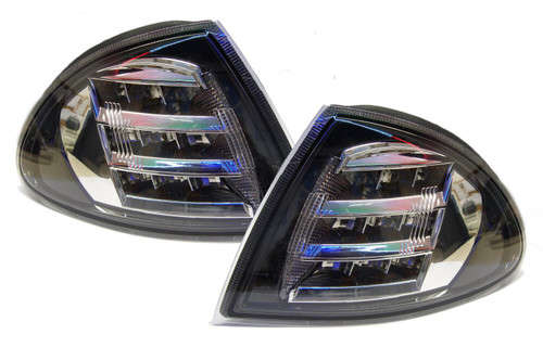For BMW 3 Series E46 Saloon Touring 98-01 Black With Chrome LED Front Indicators