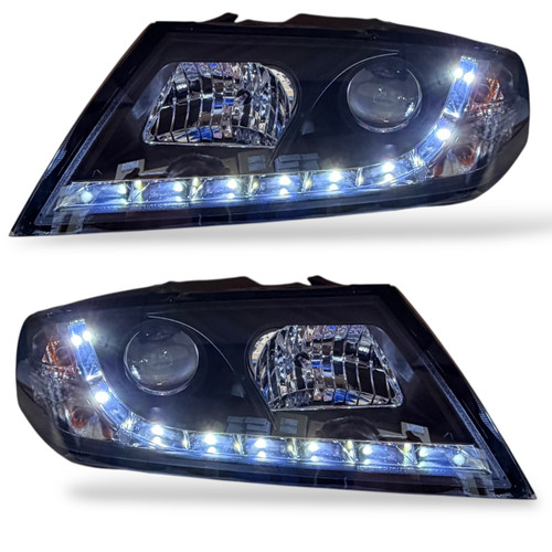 LHD Projector Headlights Pair LED Dragon DRL Lights Clear Black H7 H1 Skoda Octavia 04-09