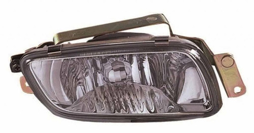 Right OS Fog Light HB4 For Mitsubishi Shogun (Incl Pajero) Mk3 ATV SUV 00-03
