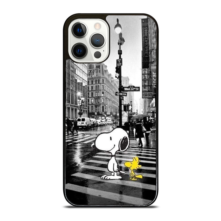 SNOOPY STREET RAIN iPhone 12 Pro Case Cover