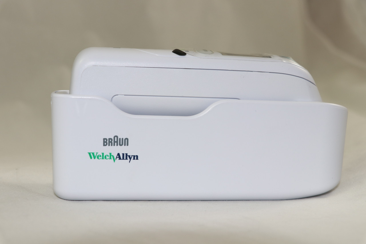 Welch Allyn Braun Thermoscan Ear Thermometer at Rs 20390, Infrared Ear  Thermometer in Delhi