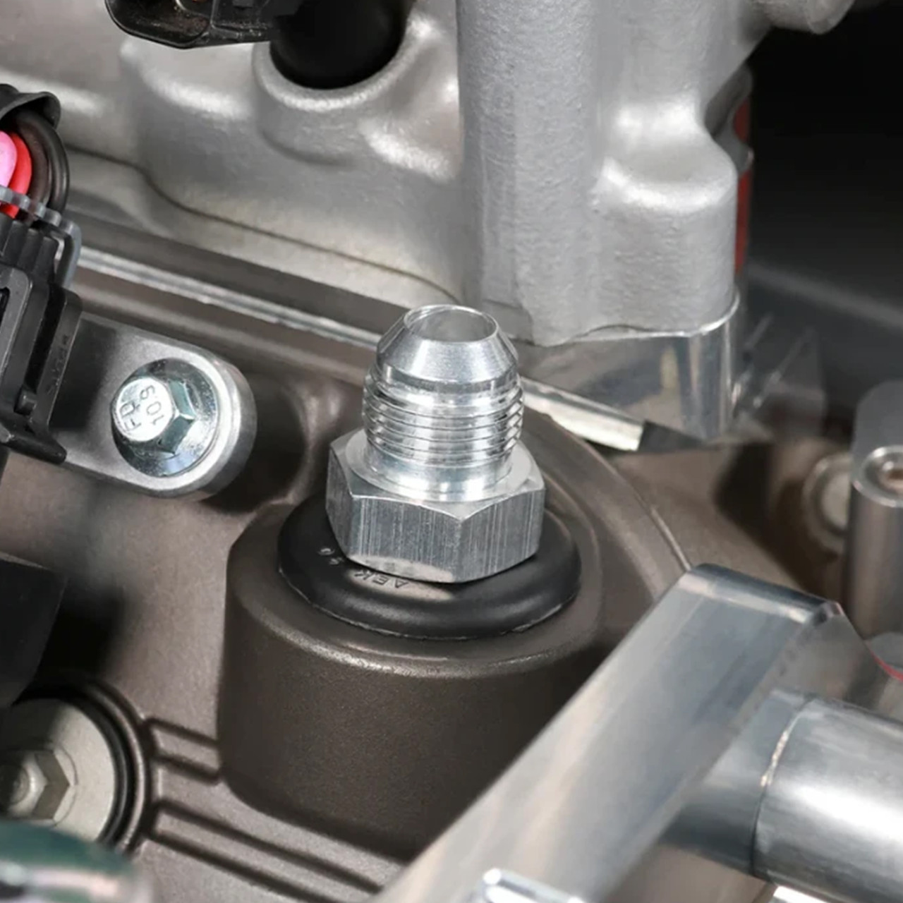 LS Valve Cover PCV Grommet Fitting to -8AN – Fits 4.8L 5.3L 5.7L 6.0L 6.2L