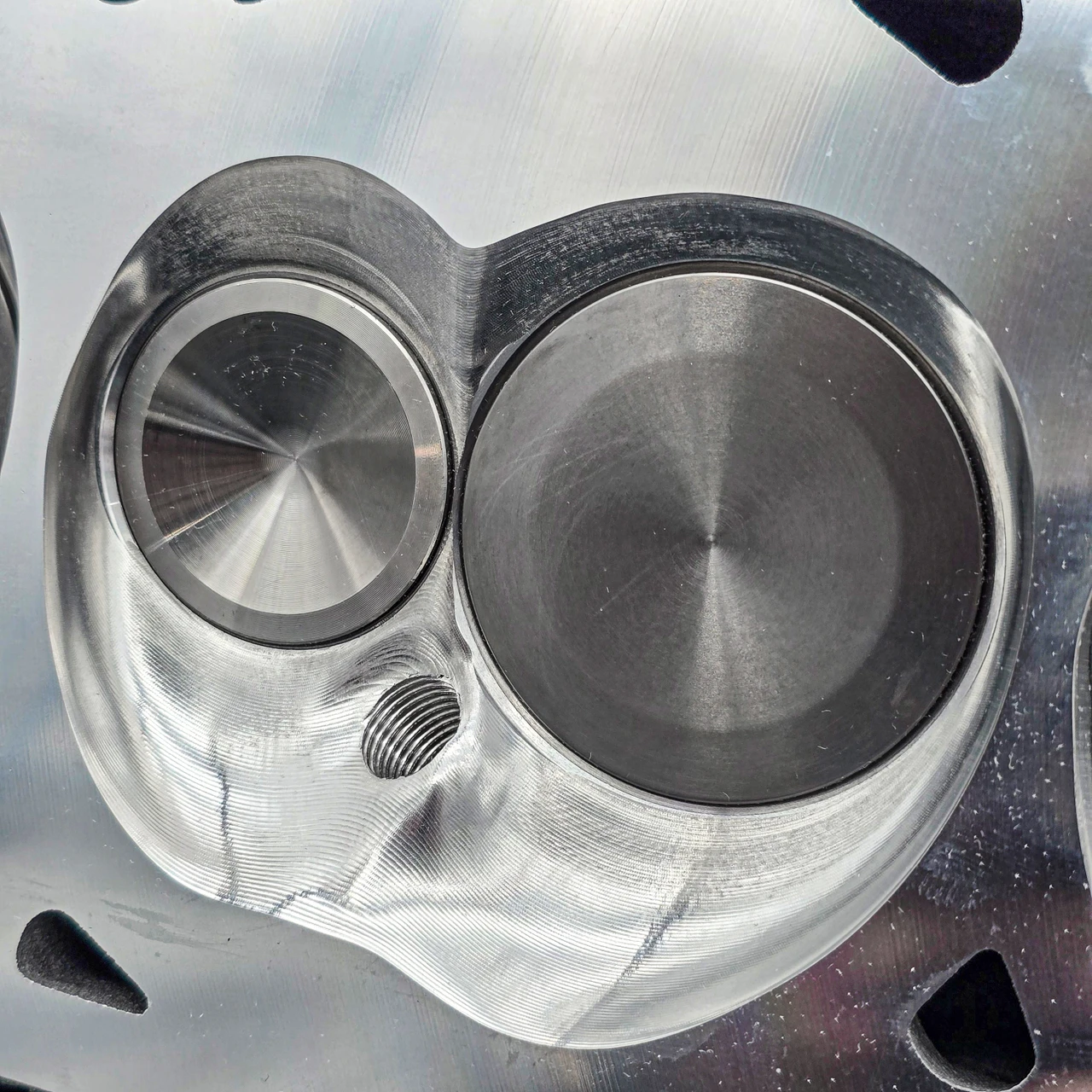 Mangum Racing LS7 Brodix 273cc CNC Cylinder Heads | 6-Bolt | 70cc Chamber (Milling available)