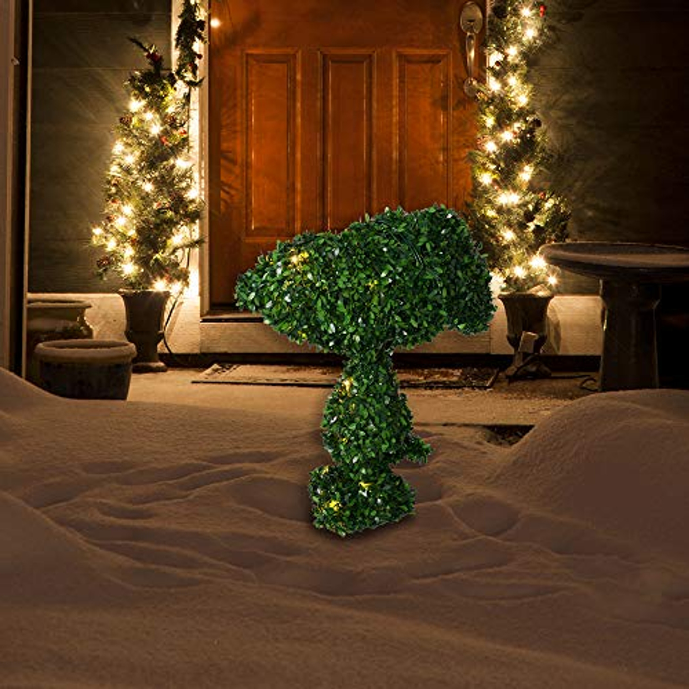 ProductWorks Peanuts Snoopy Character Pre-Lit 30 LED Lights 