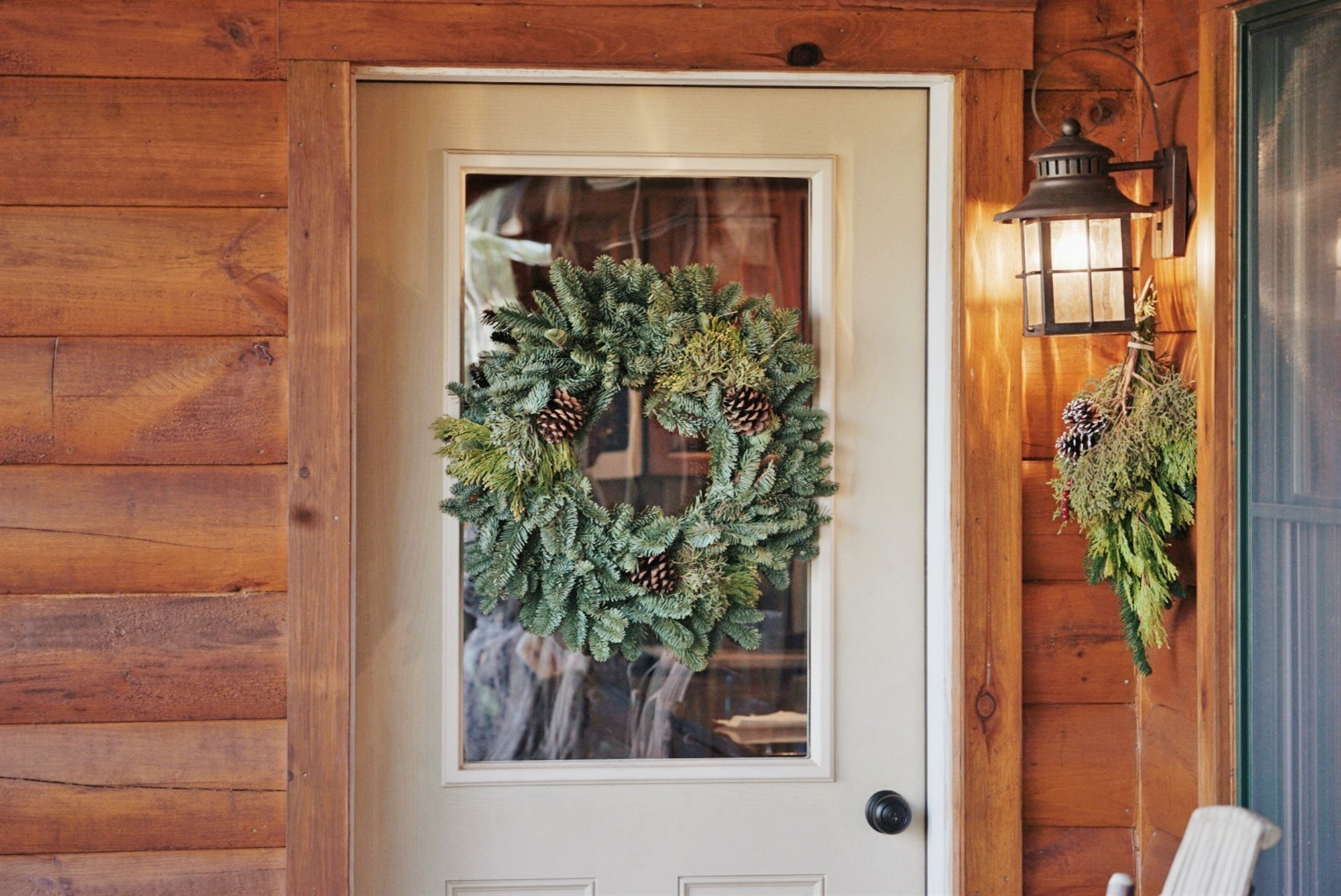 Garden Elements Handmade Fresh Holiday Evergreen Wreath – Mixed Noble Greens with Pine Cones, 24"