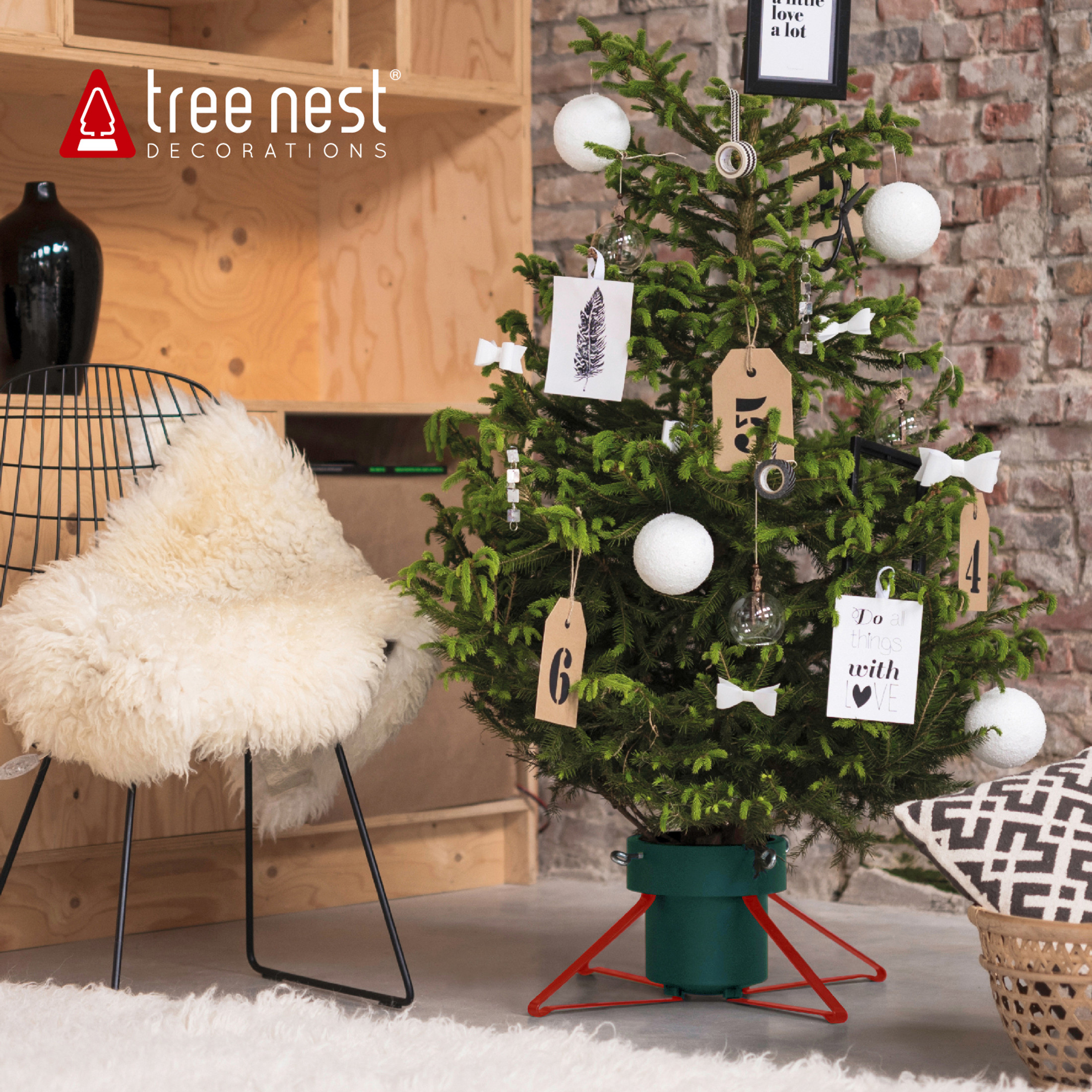 Tree Nest Medium Trendy Christmas Tree Stand for Real Trees, Green/Red