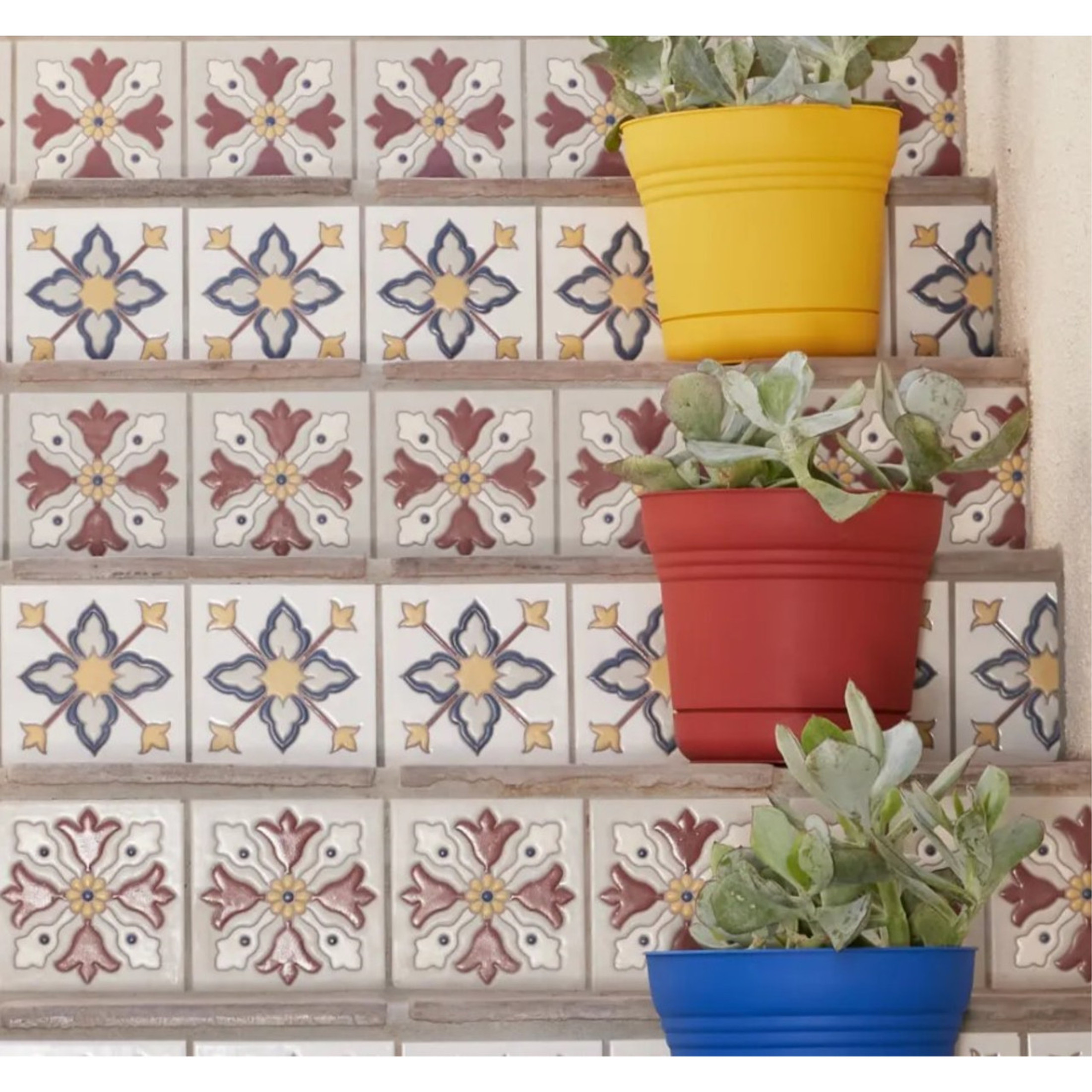 Bloem Saturn Plastic In/Outdoor Flower Pot Planter with Saucers