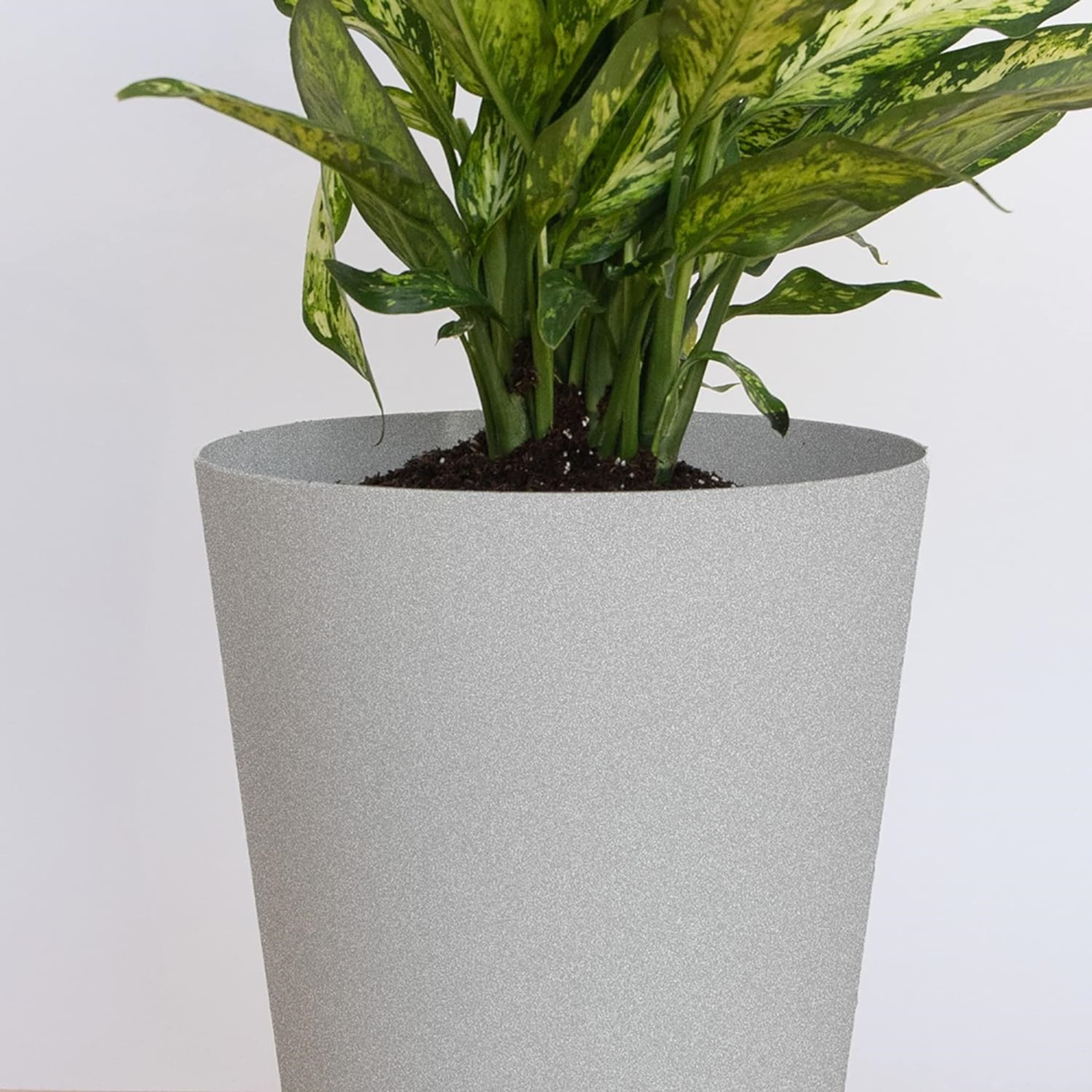 Bloem Indoor/Outdoor Tall Finley Tapered Round, 100% Recycled Plastic Pot, Cement Color, 4 Gallon Soil Capacity, 14