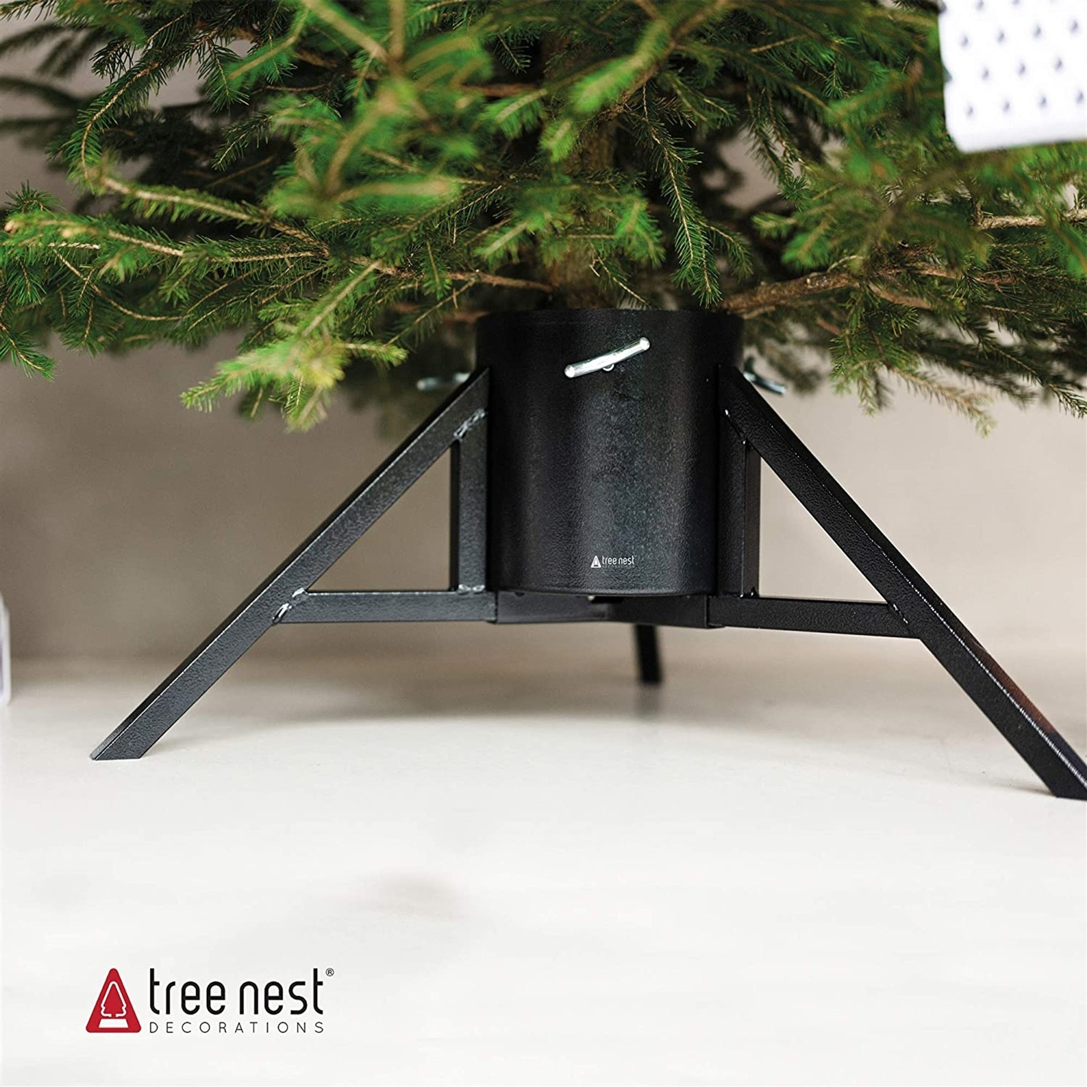 Tree Nest Geometric Steel Christmas Tree Stand for Real Trees Up To 8 Feet