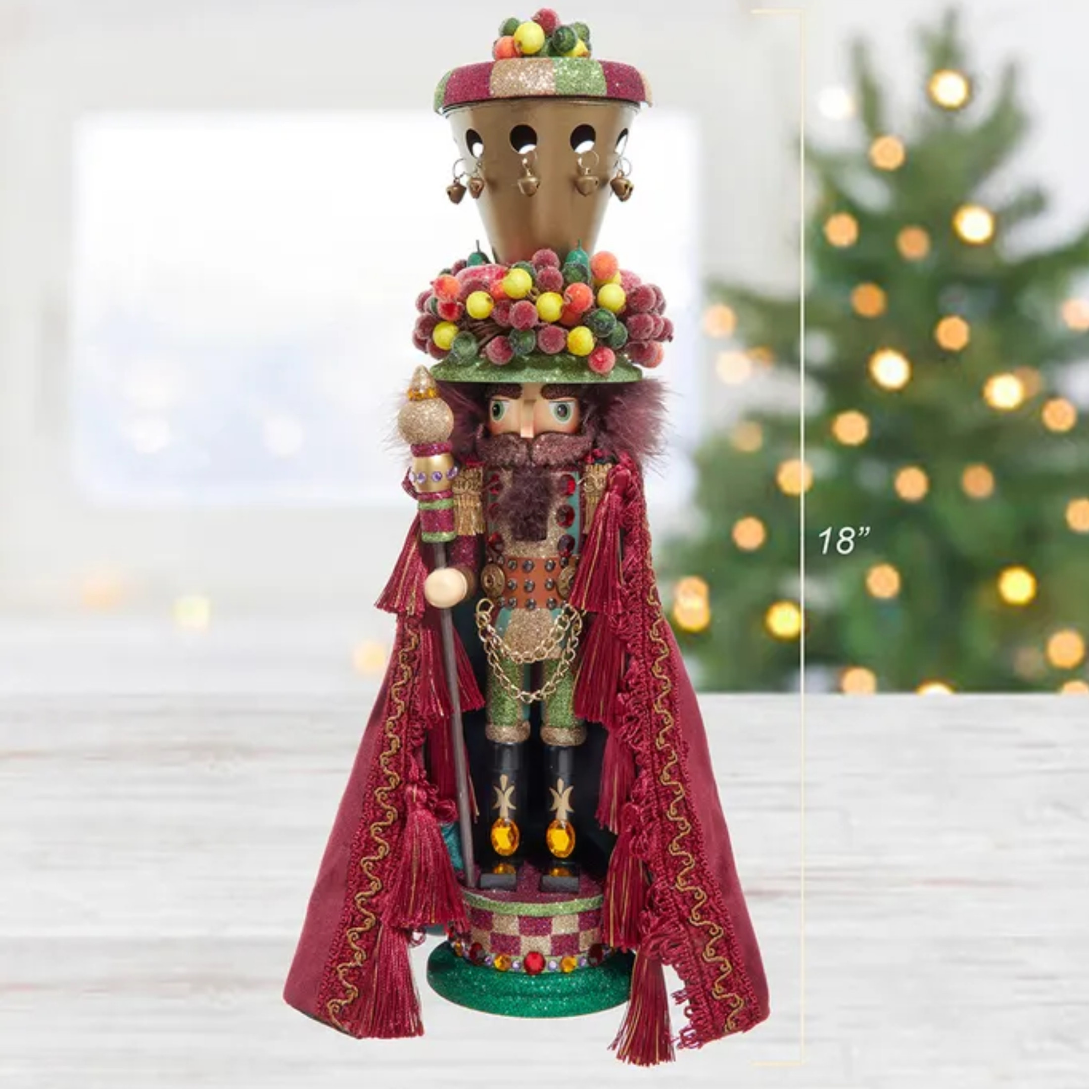 Kurt Adler Hollywood Nutcracker Collection, Della Robbia, 18in