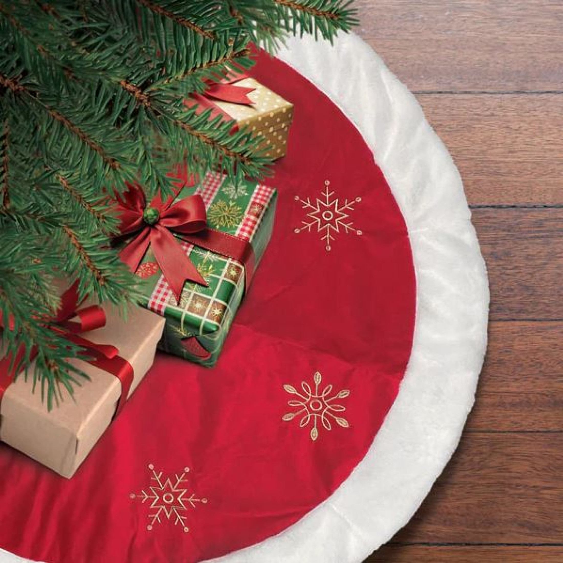 Old World Christmas Red Embroidered Christmas Tree Skirt, Snowflakes with Faux Fur Trim, 48in