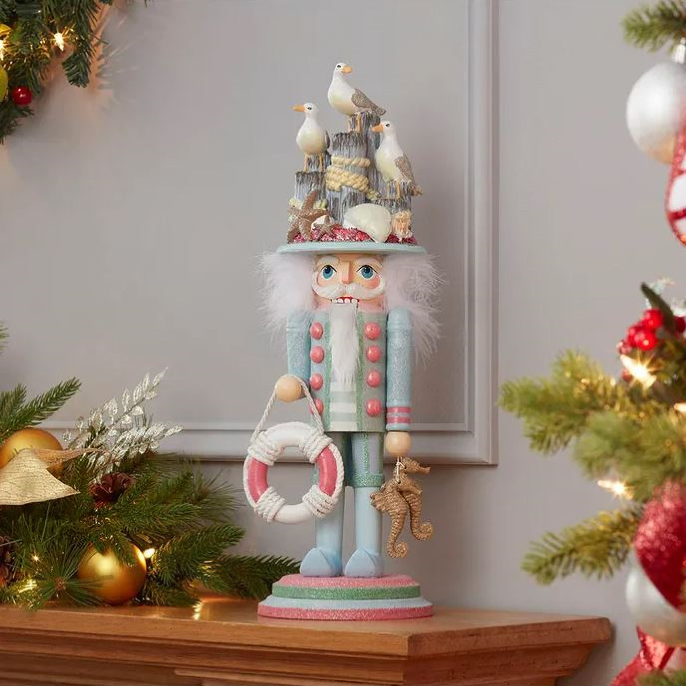 Kurt Adler Hollywood Nutcracker, Seagull Costal, 18in Kurt Adler Hollywood Nutcracker, Seagull Costal, 18in