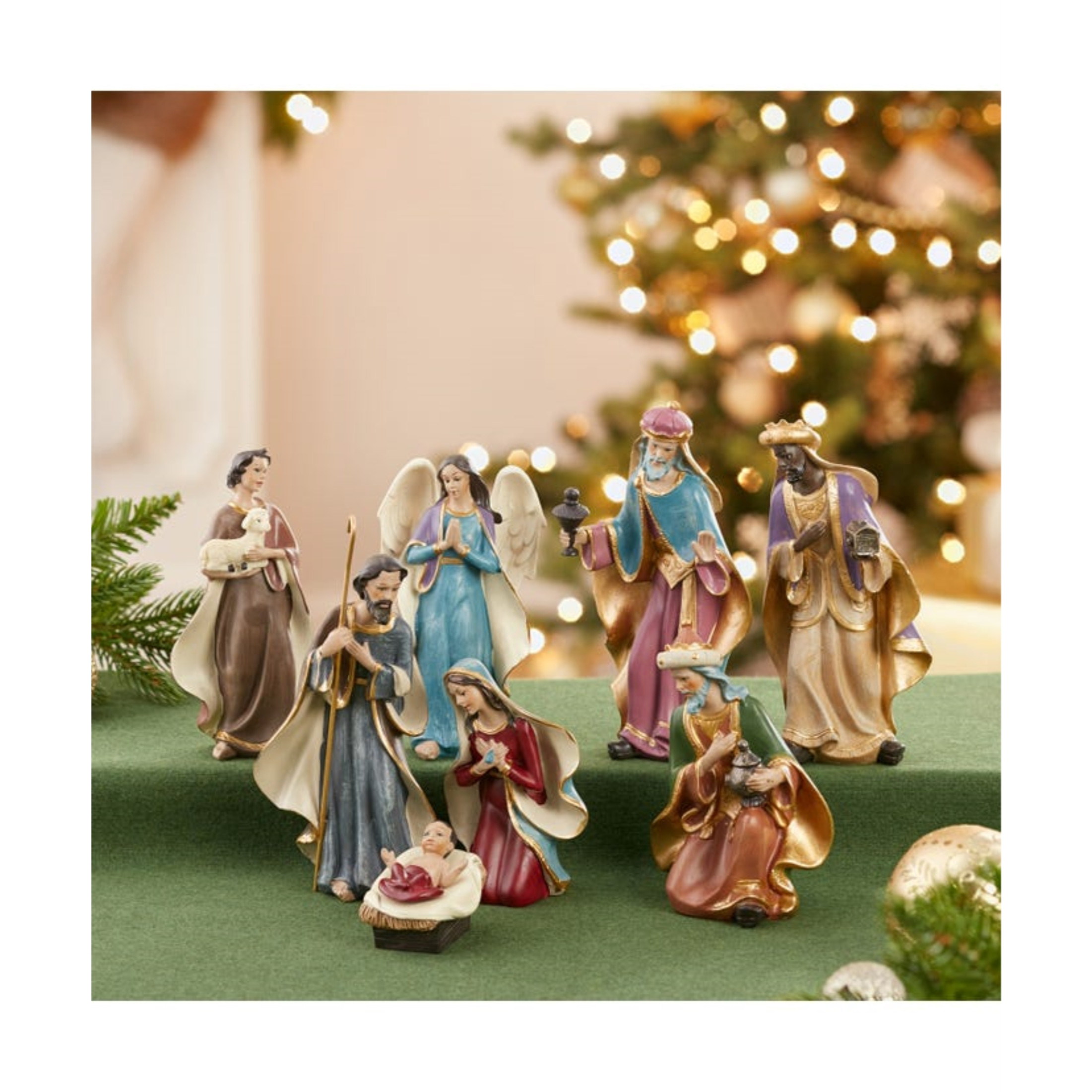 Kurt Adler Christmas Nativity Set with 8 Figures, 6.25"